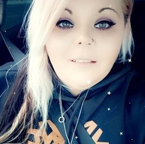 Meet your Posher, Kara